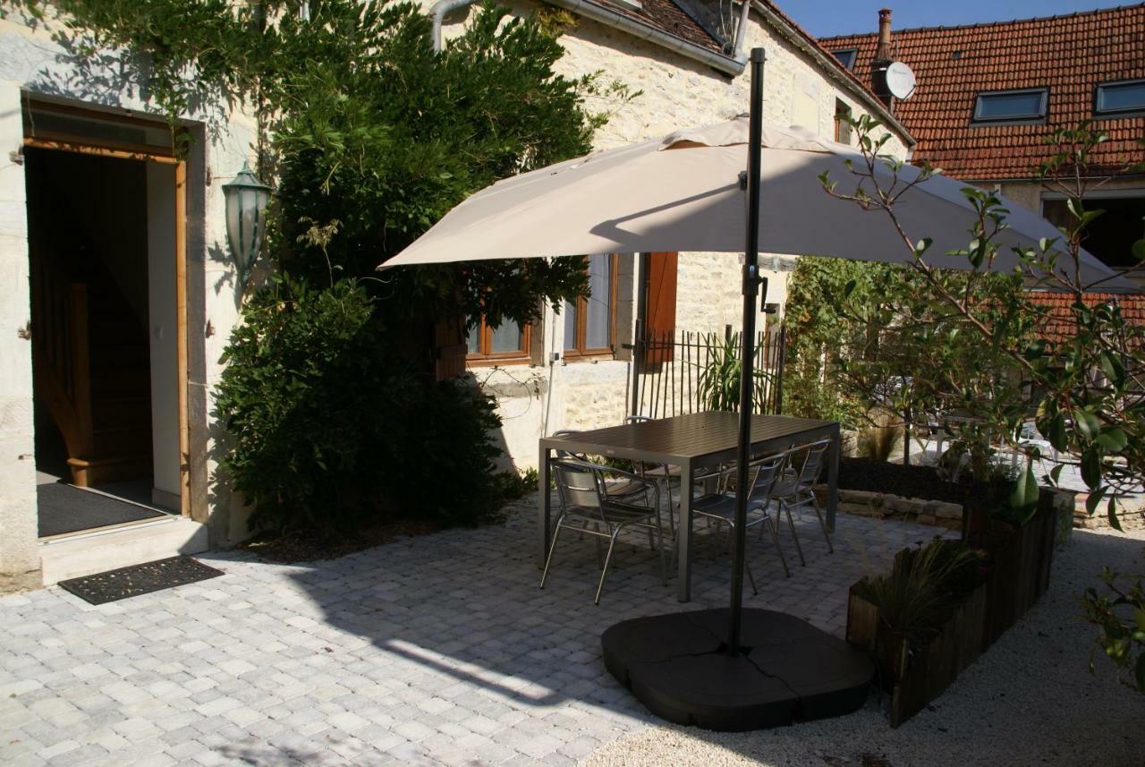 Gite Des Remparts Beze Экстерьер фото